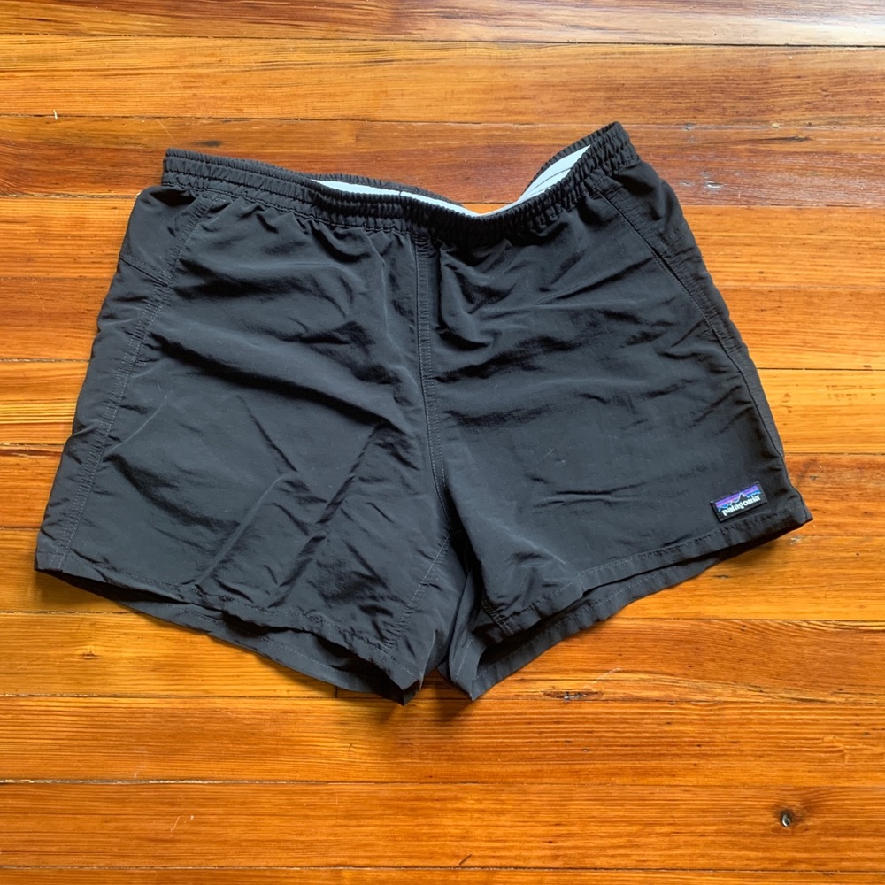 EUC Patagonia Women’s Baggies 5”